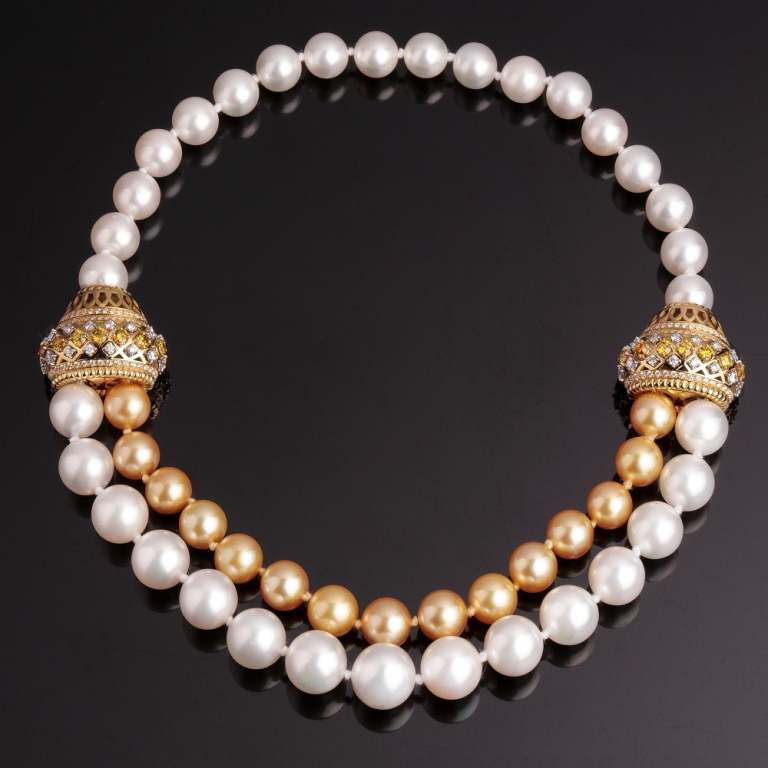 Anita, Pearl and diamond necklace